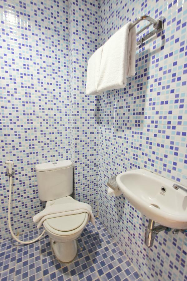 Rivisha Hotel Maguwo Ngoại thất bức ảnh